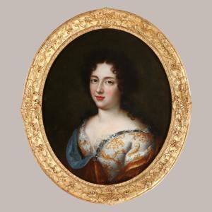 Pierre Mignard (1612-1695) et atelier. Portrait de Mlle de Nantes vers 1690, fille de Louis XIV