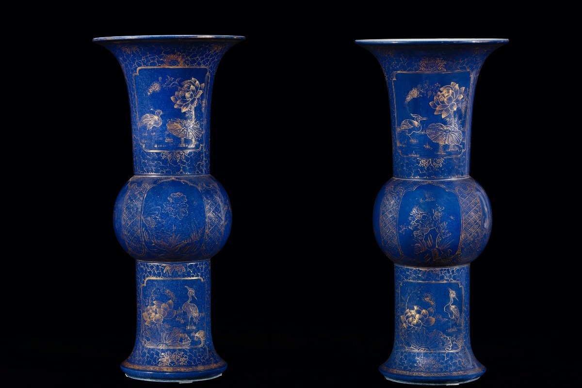 Paire De Vases Trompette Chinois d'époque Kangxi
