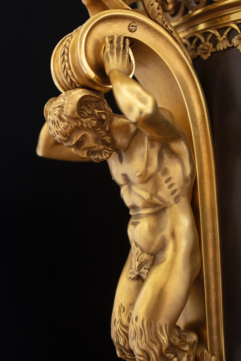 Important vase en bronze, milieu du XIXe siècle-photo-1