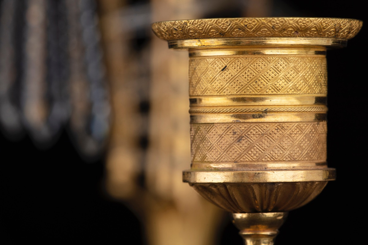 Paire d'appliques importantes en bronze doré et cristal, France, vers 1805-photo-1