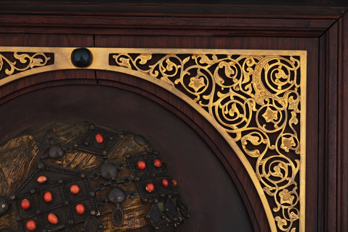 Émile Guillemin (1841-1907), «Profil de femme orientale en bronze à patine et émaux»-photo-1