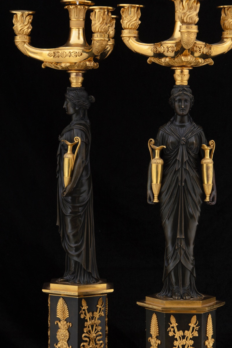 Paire de candélabres Empire en bronze bruni et doré au mercure, première moitié du XIXe siècle.-photo-1