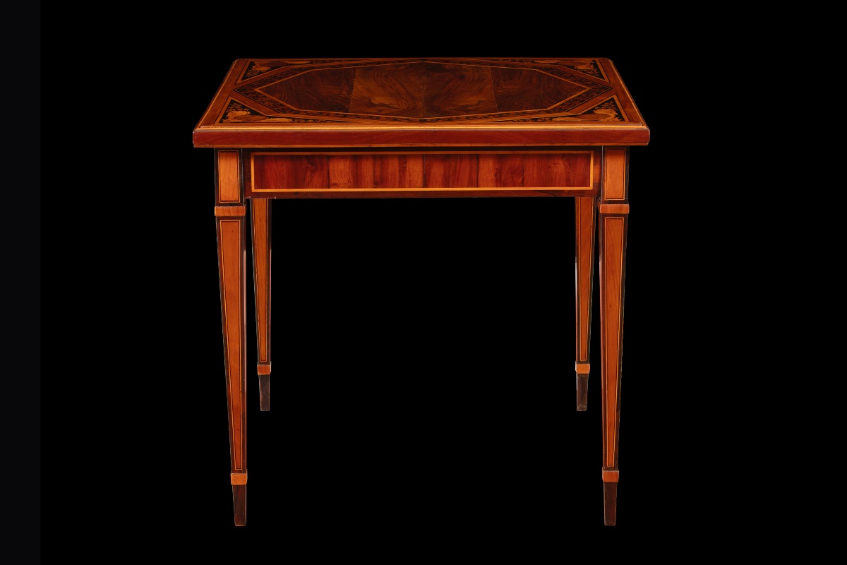  Maggiolini Games Table In Rosewood, Walnut, And Fruitwood, Late 18th Century.