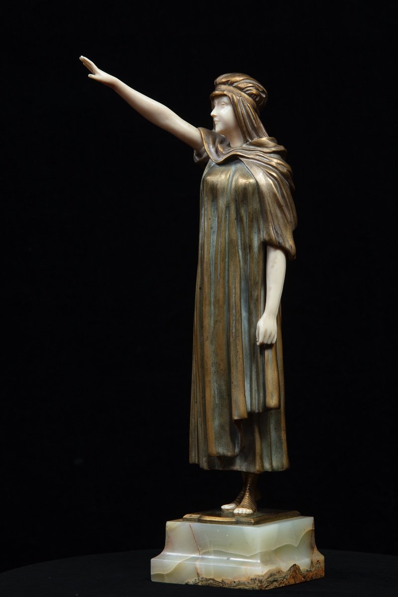 Sculpture Chryséléphantine De Demetre Chiparus-photo-2