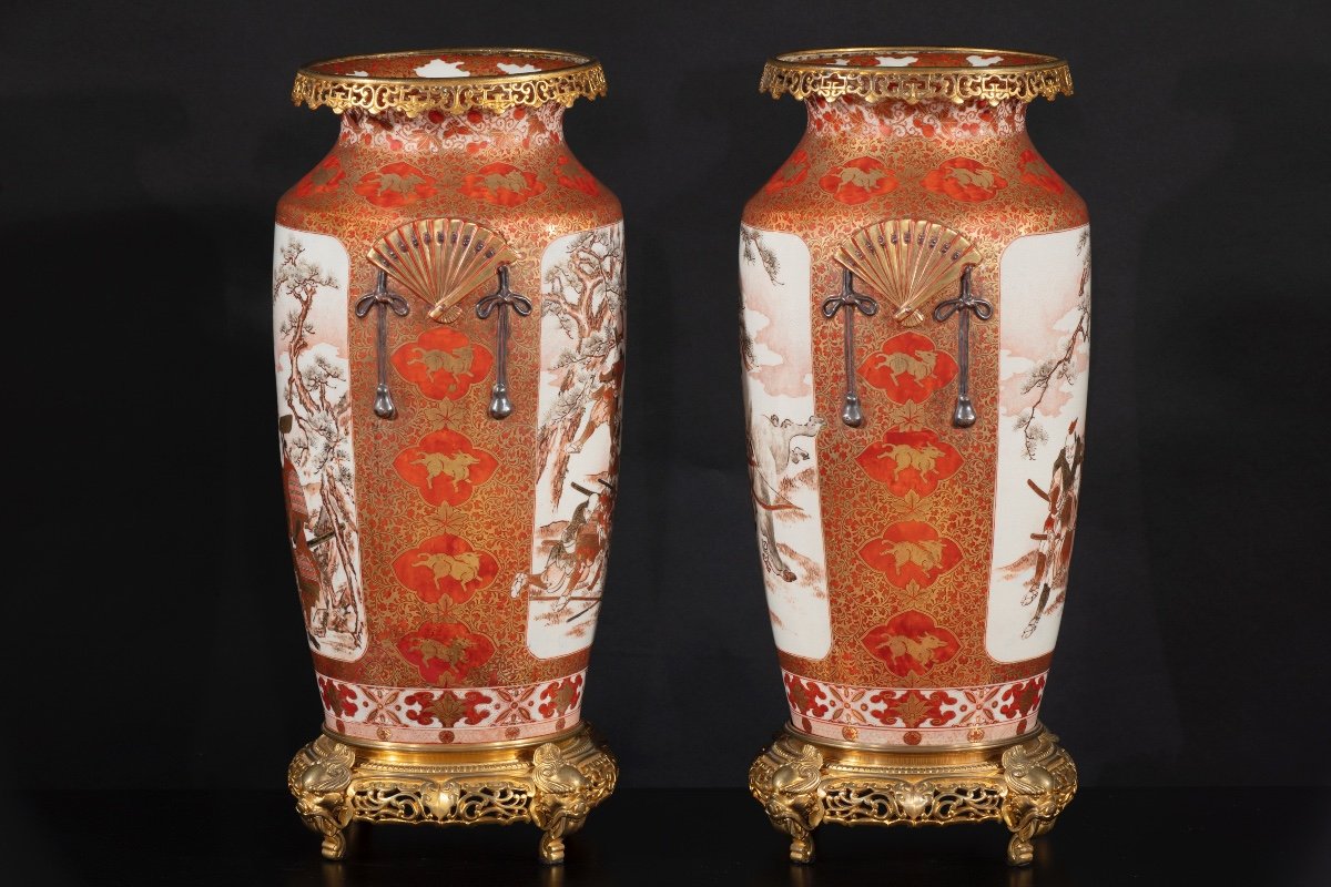 Pair Of Japanese Polychrome Porcelain Vases, Meiji Period-photo-3