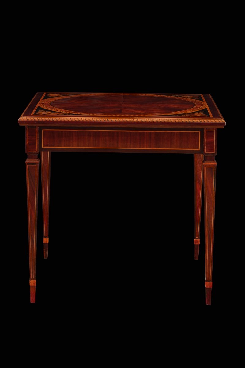 Maggiolini Games Table Late Eighteenth Century.