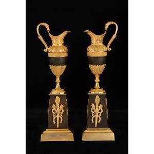 Pair Of Small And Precious Pourers In Gilded And Patinated Bronze