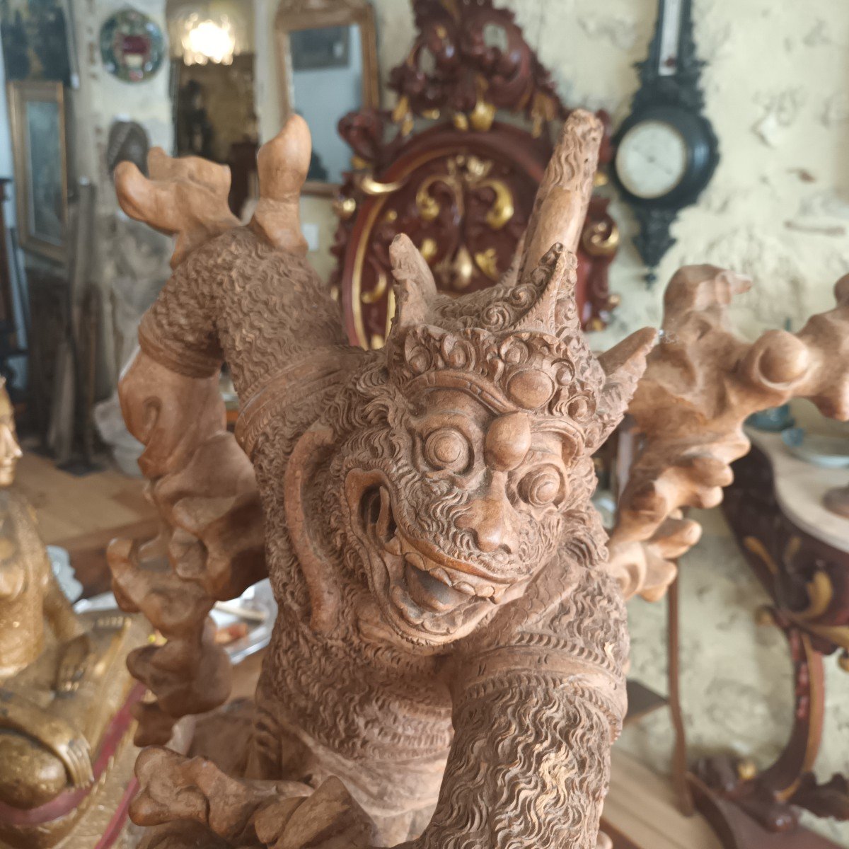 Bali, Dvarapala, Grande Statue De Gardien De Temple Sculptée Dans Une Racine d'Arbre-photo-2