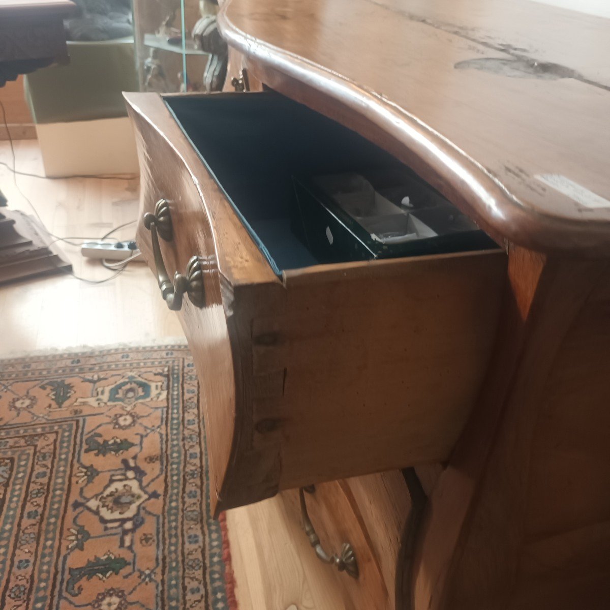 Belle Commode Tombeau En Merisier 18eme Siècle -photo-1