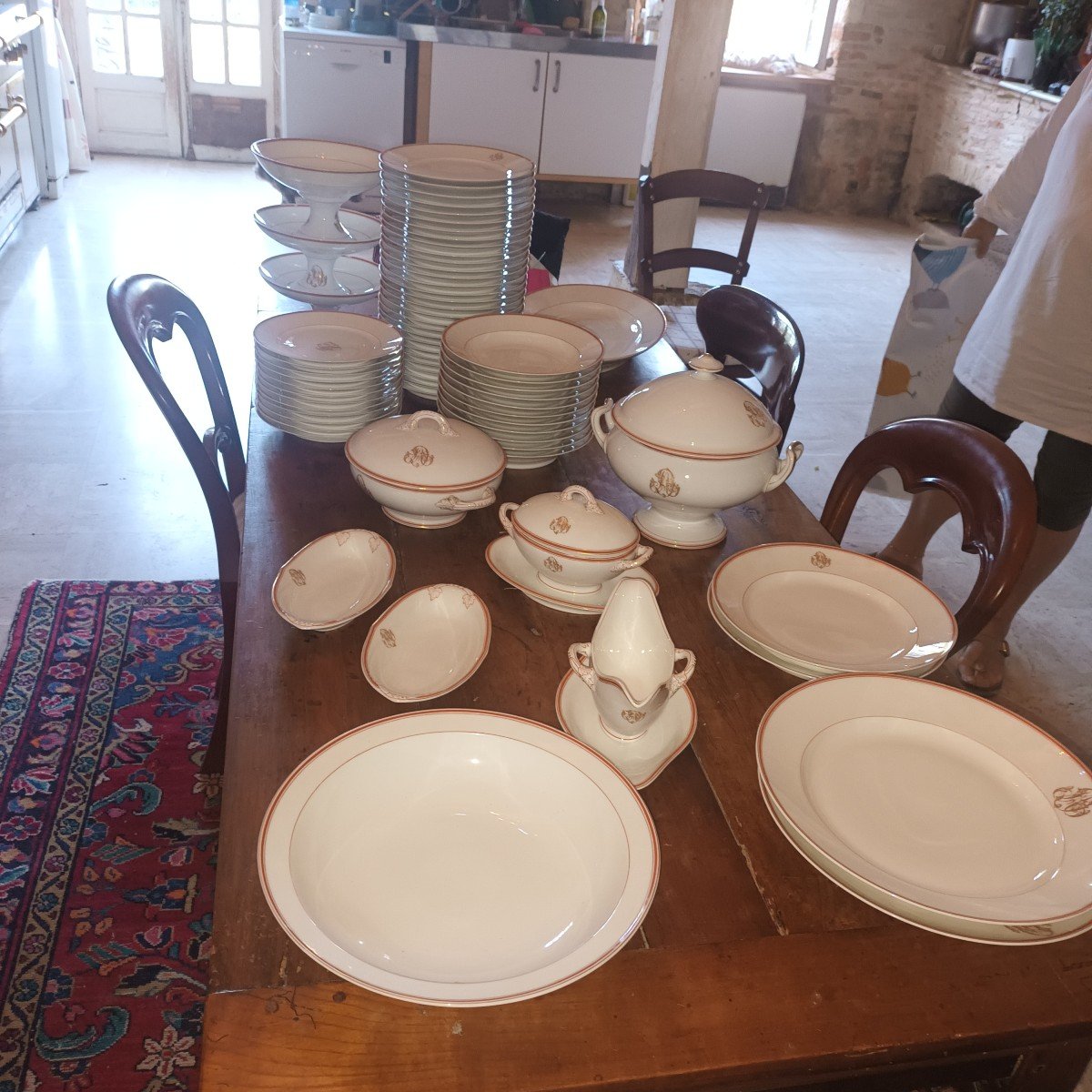 Londe Limoges Magnificent Serving In Monogrammed Porcelain Late 19th Century
