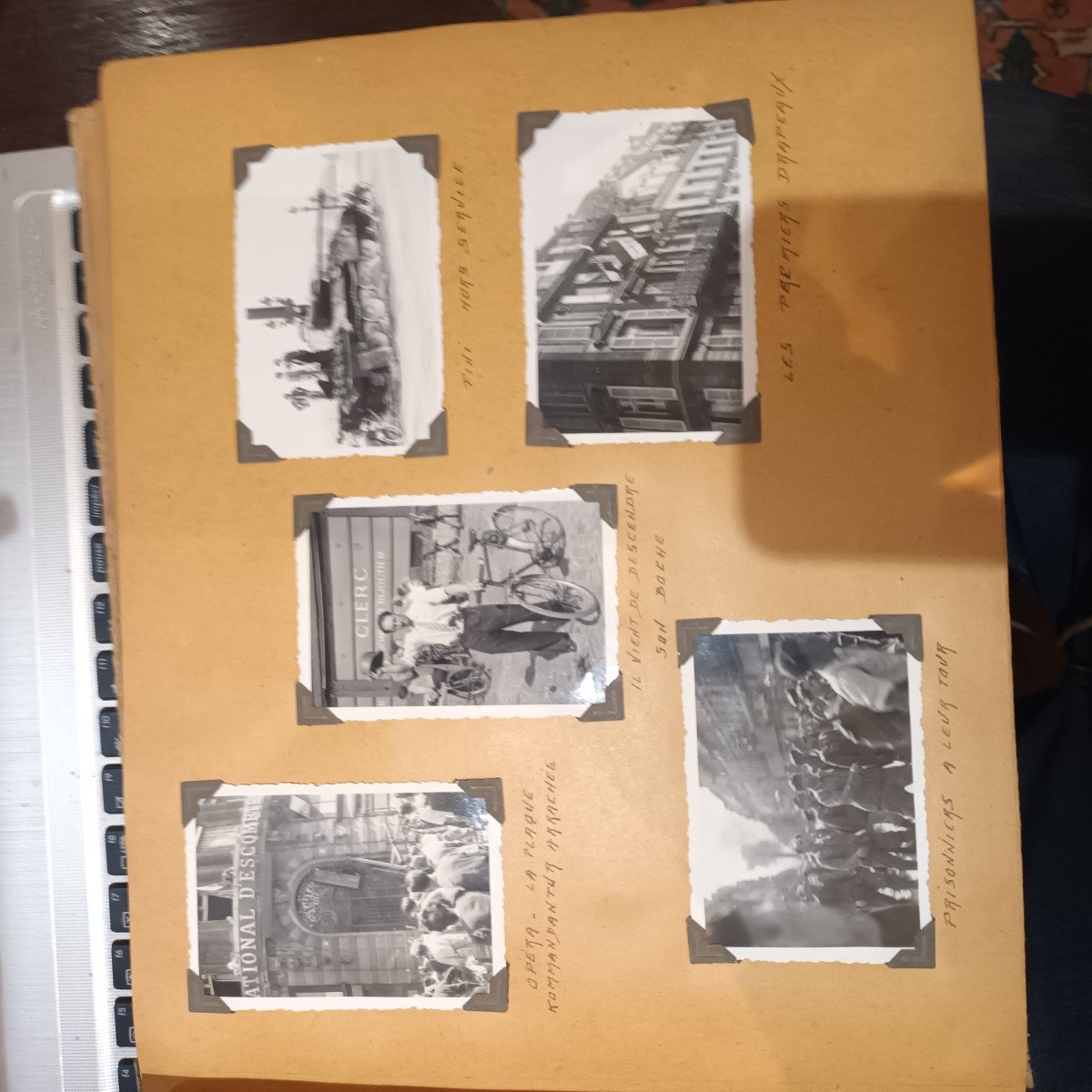 Militaria, Album Of Period Photos On The Liberation Of Paris (from August 19 To 25, 1944)-photo-1