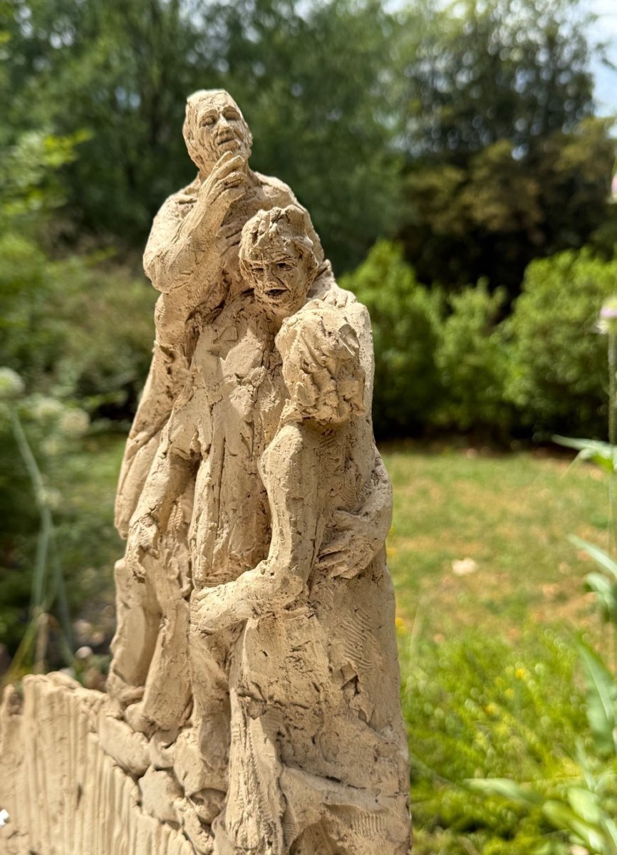 Frank GIRARD (né en 1947)  sculpture en terre cuite-photo-6