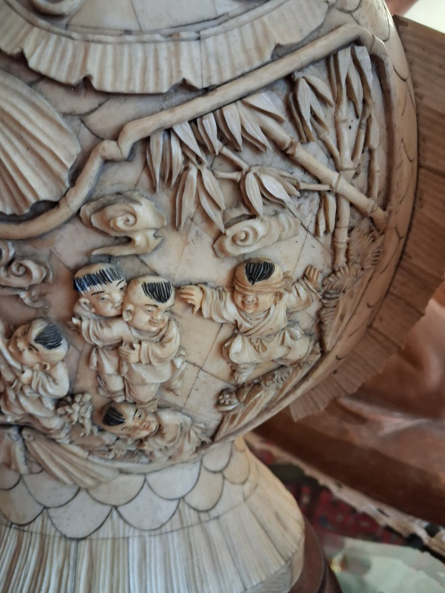 chine, grande paire de vases de mariage en os début XXème siecle-photo-2