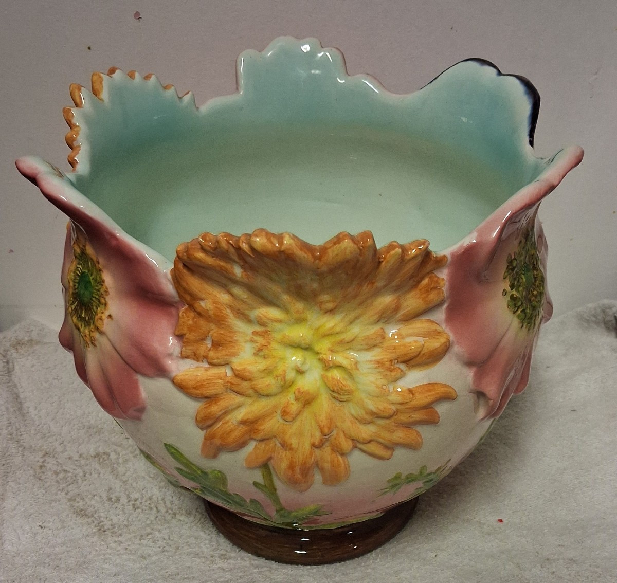 Delphin MASSIER (1836-1907) Vallauris, complet avec son pied,  grand cache-pot aux fleurs-photo-2