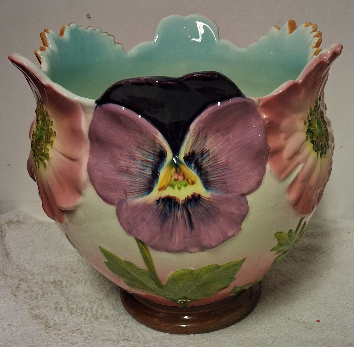 Delphin MASSIER (1836-1907) Vallauris, complet avec son pied,  grand cache-pot aux fleurs-photo-4