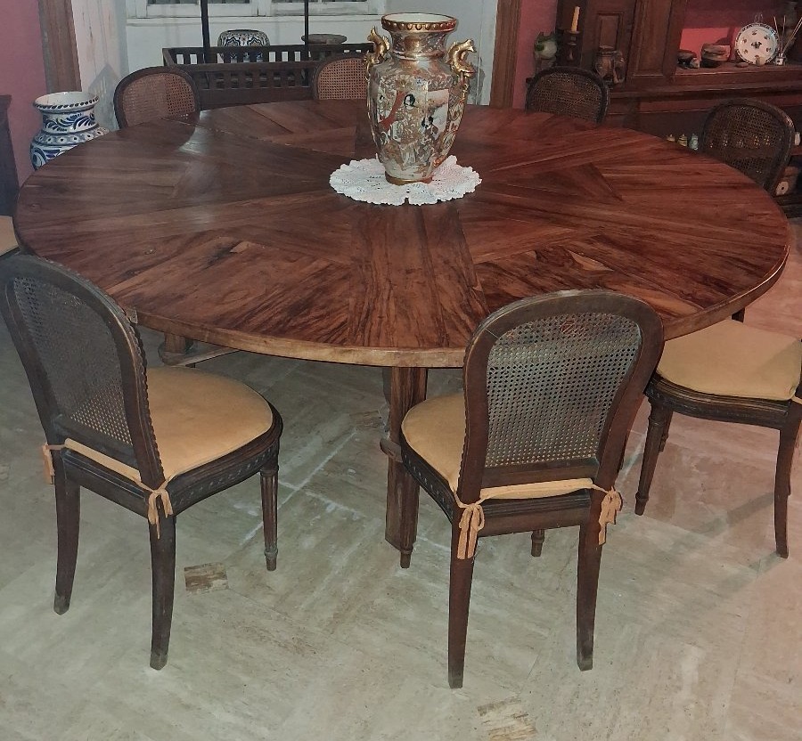 Very Large Round Table Made Of Tahitian Rosewood-photo-1