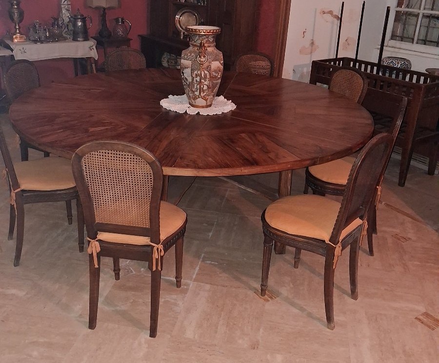 Very Large Round Table Made Of Tahitian Rosewood-photo-5