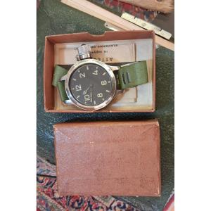 Soviet Zlaoust Diver's Watch With Certificate Number 9146