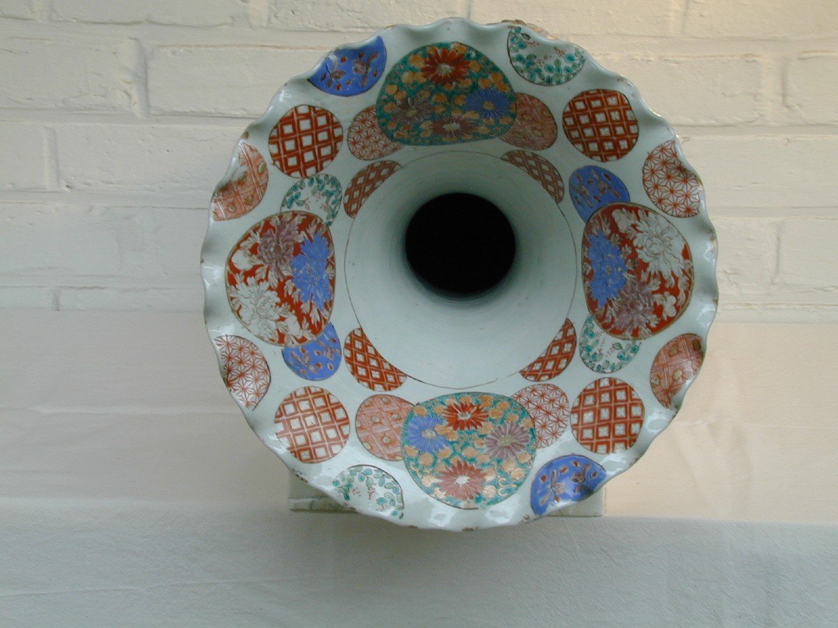 Importante Paire De Vases Cornet En Porcelaine Du Japon XIX’ Siècle -photo-1