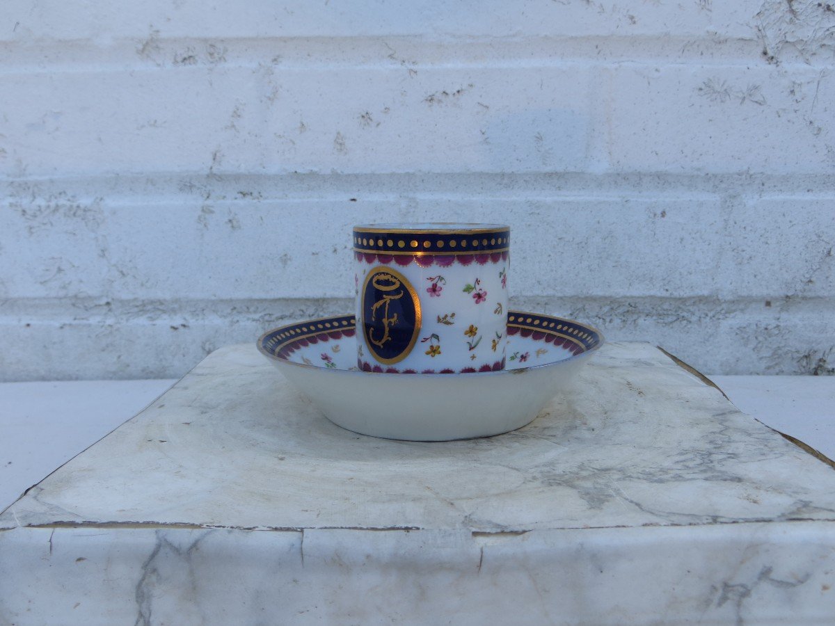 Tasse Litron Marque De La Manufacture Royale De Sèvres. 1784-photo-4