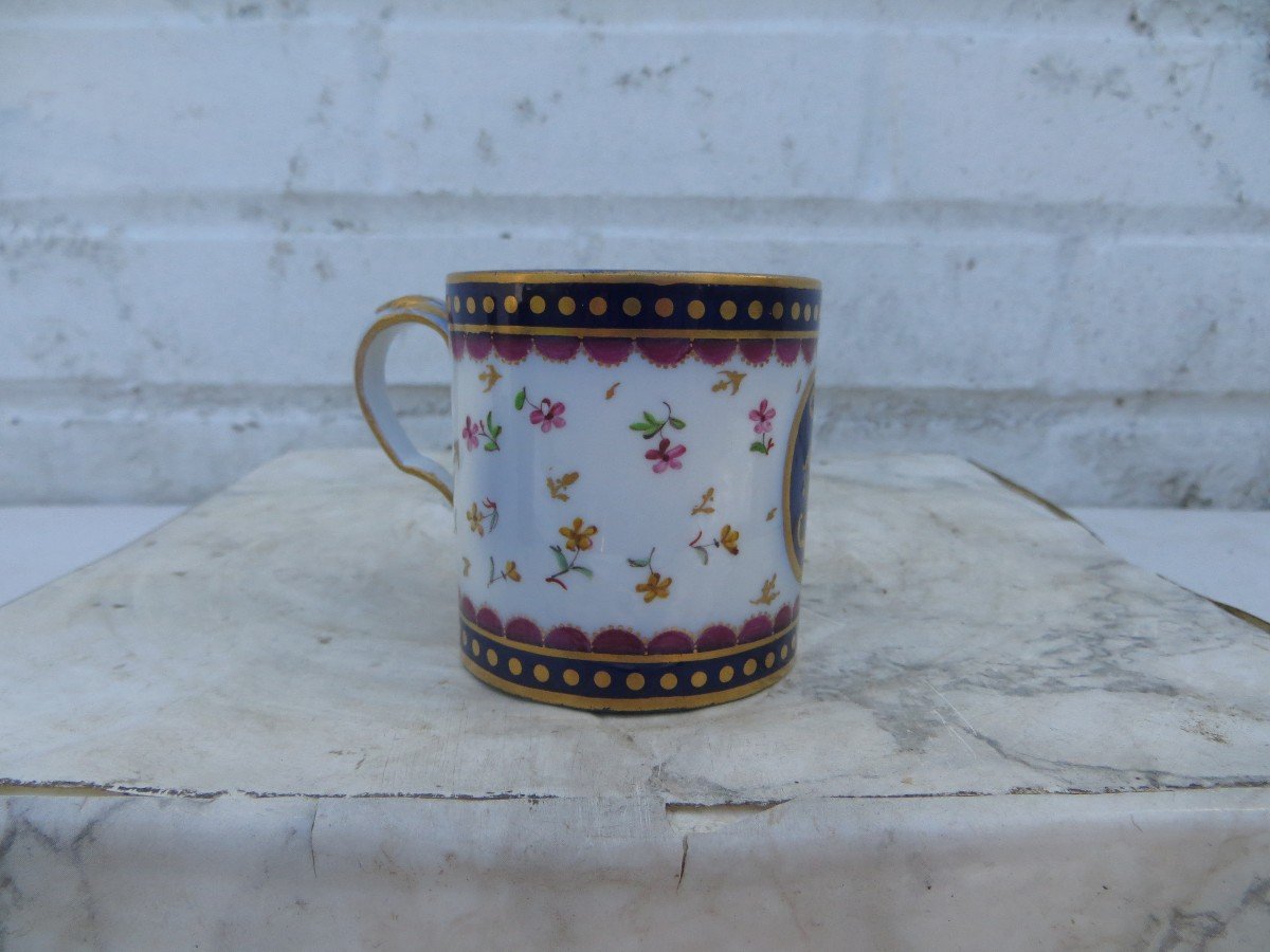 Tasse Litron Marque De La Manufacture Royale De Sèvres. 1784-photo-1