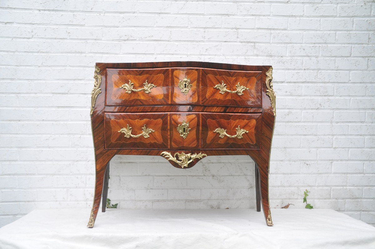 Commode Sauteuse D’époque Louis XV Estampillée Pierre Fléchy 