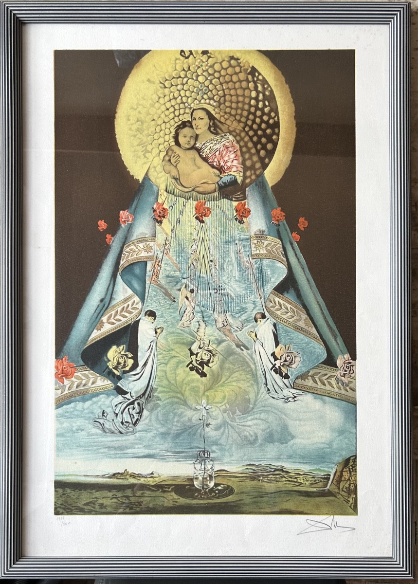 Lithographie originale signée de Dali  représentant la Vierge en majesté 