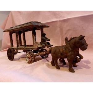 Cast Iron Toy From The Hubley Manufacture - Horse-drawn Carriage _ 1920