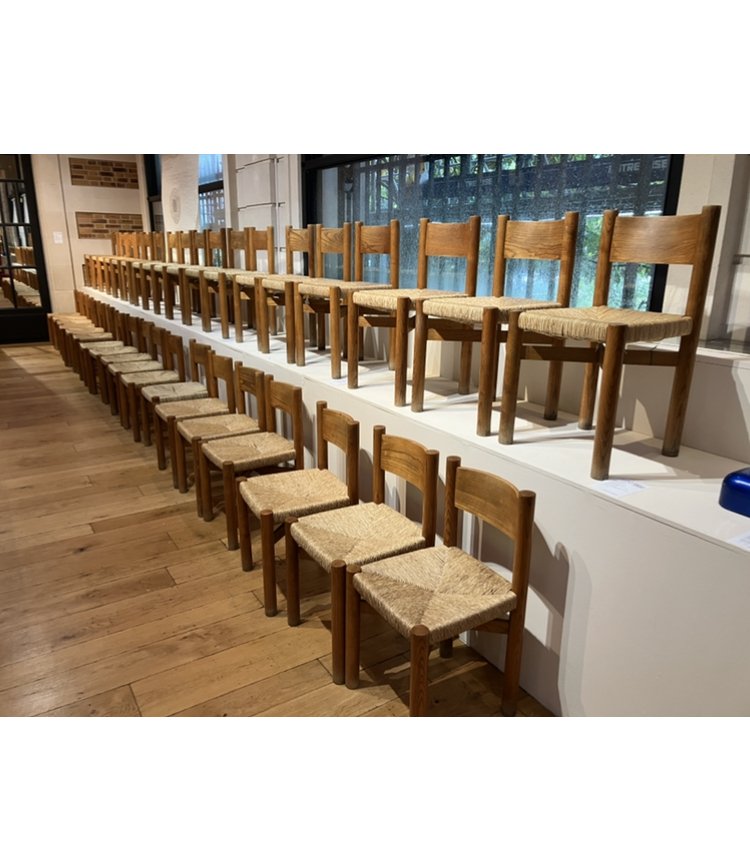 série de 18 chaises de Charlotte Perriand modèle Meribel 1970 en frêne.-photo-5