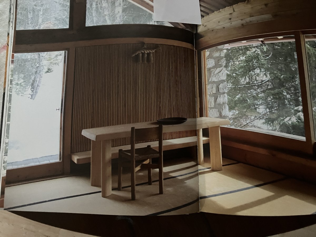 série de 18 chaises de Charlotte Perriand modèle Meribel 1970 en frêne.-photo-6