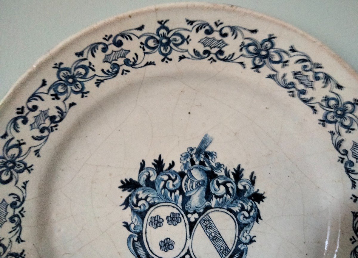 Assiette Armoriée Lille Fab Febvrier Boussemart XVIIIe-photo-3