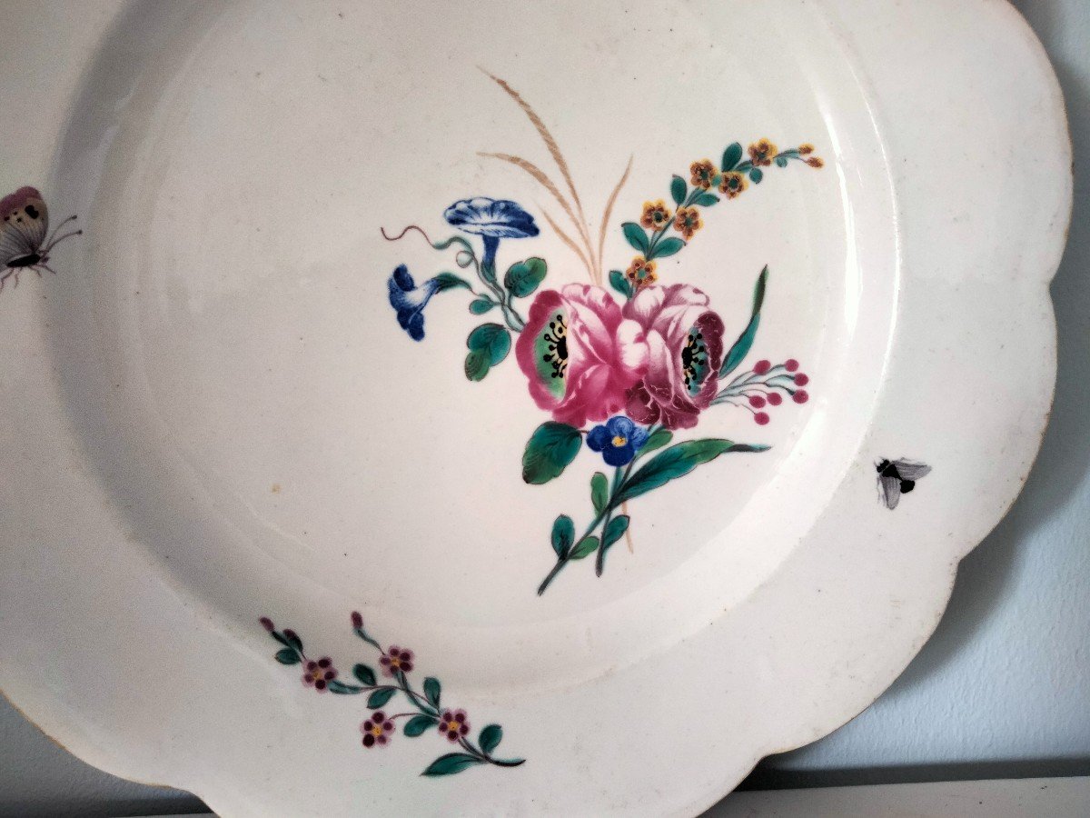 18th Century Chantilly Soft Porcelain Plate-photo-2