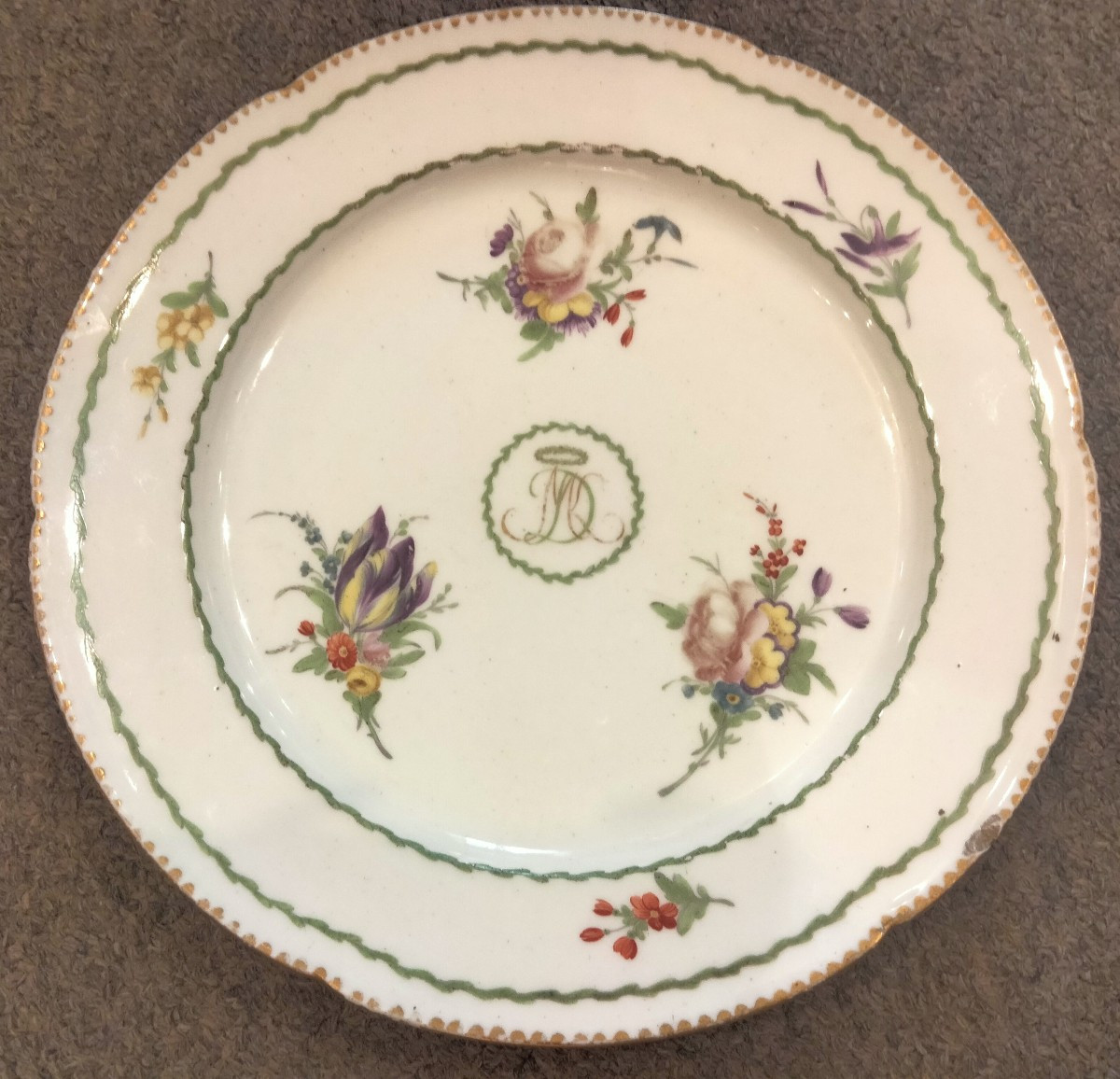 Assiette Porcelaine de Paris Manufacture à la Reine XVIIIe