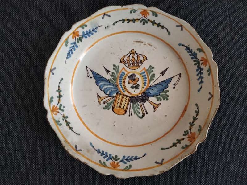Pre-revolutionary Nevers Plate With 18th-century Flags