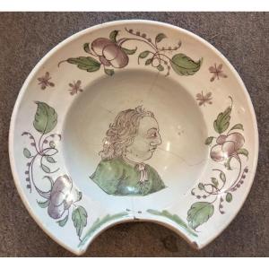 Sud Ouest - Plat de Barbier Louis XVI  18e