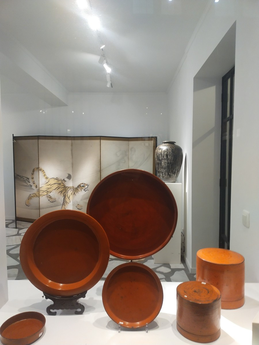 Grand plateau en laque