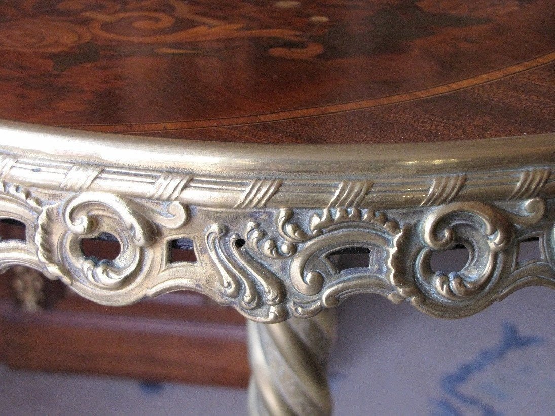 Small Pedestal Table-photo-3