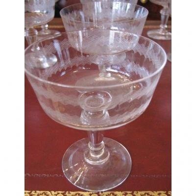 10 Champagne Glasses-photo-4