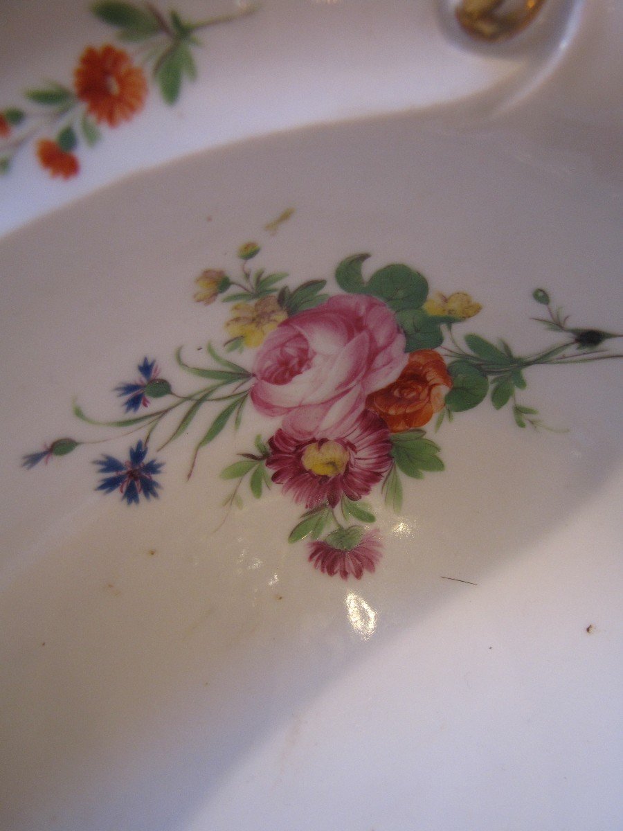 Plat en  porcelaine-photo-7