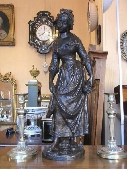 Jeune femme en bronze-photo-2