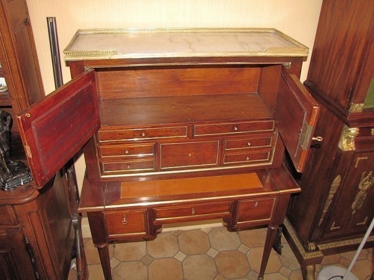 Petit bureau en acajou-photo-1