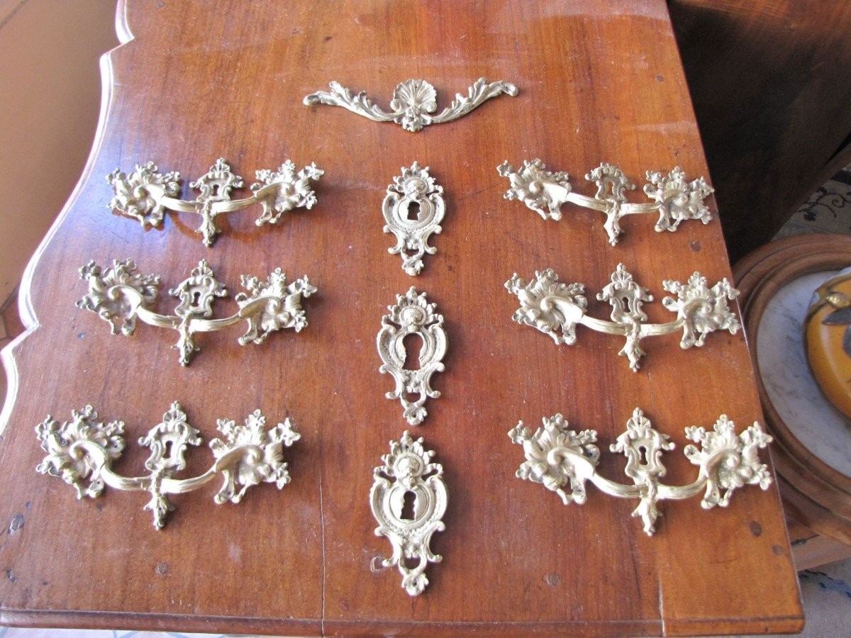 Jeu de poignées Louis XV  en bronze doré