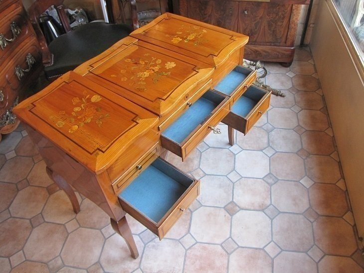Louis XV Dressing Table-photo-1