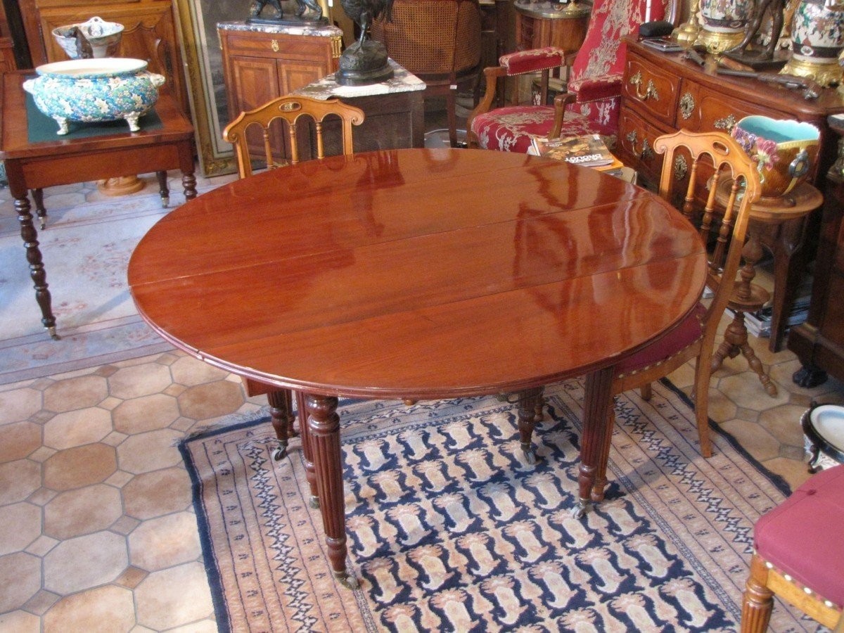 6-legged Mahogany Table