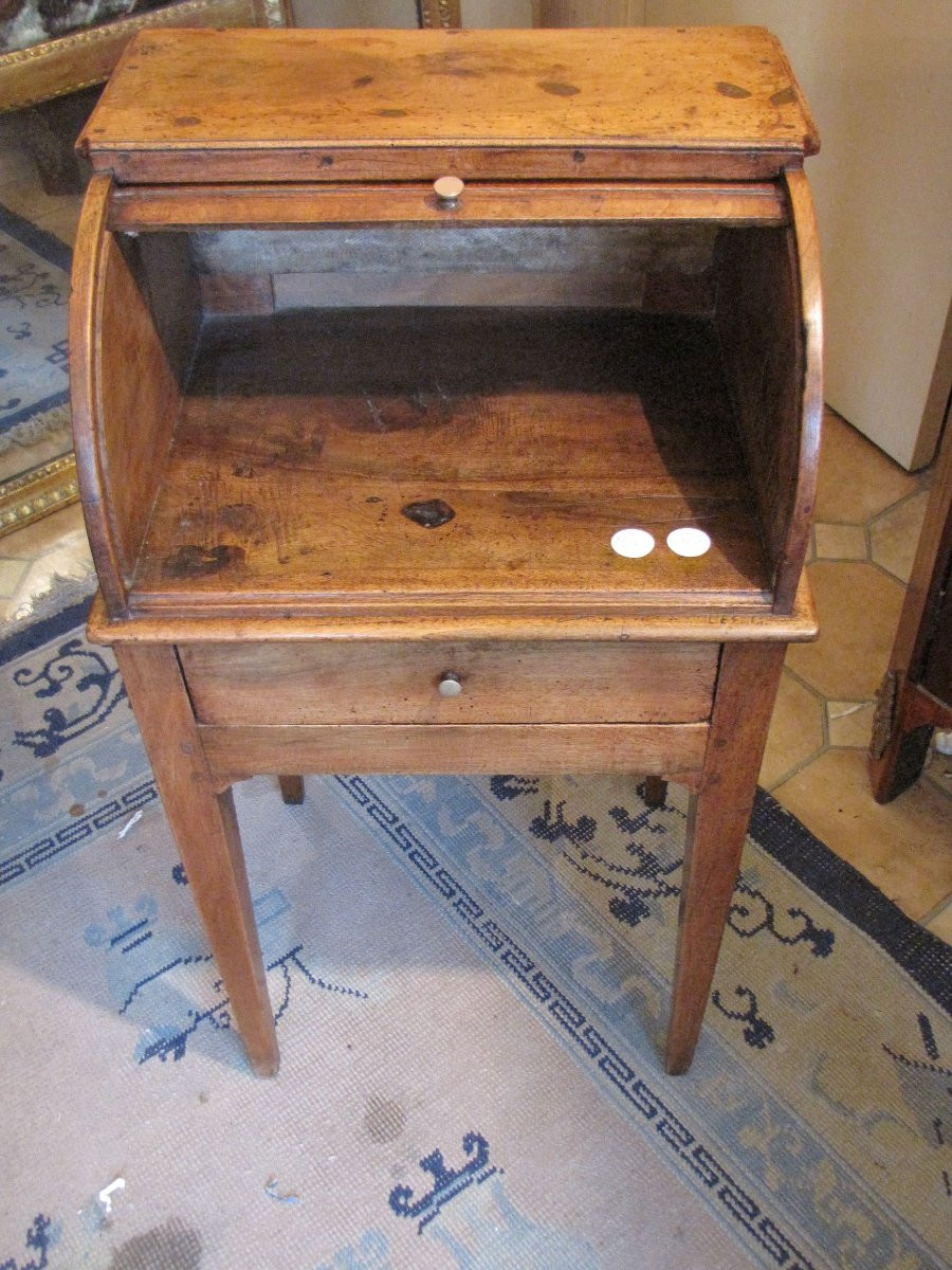 Bedside Table With Cylinder-photo-4