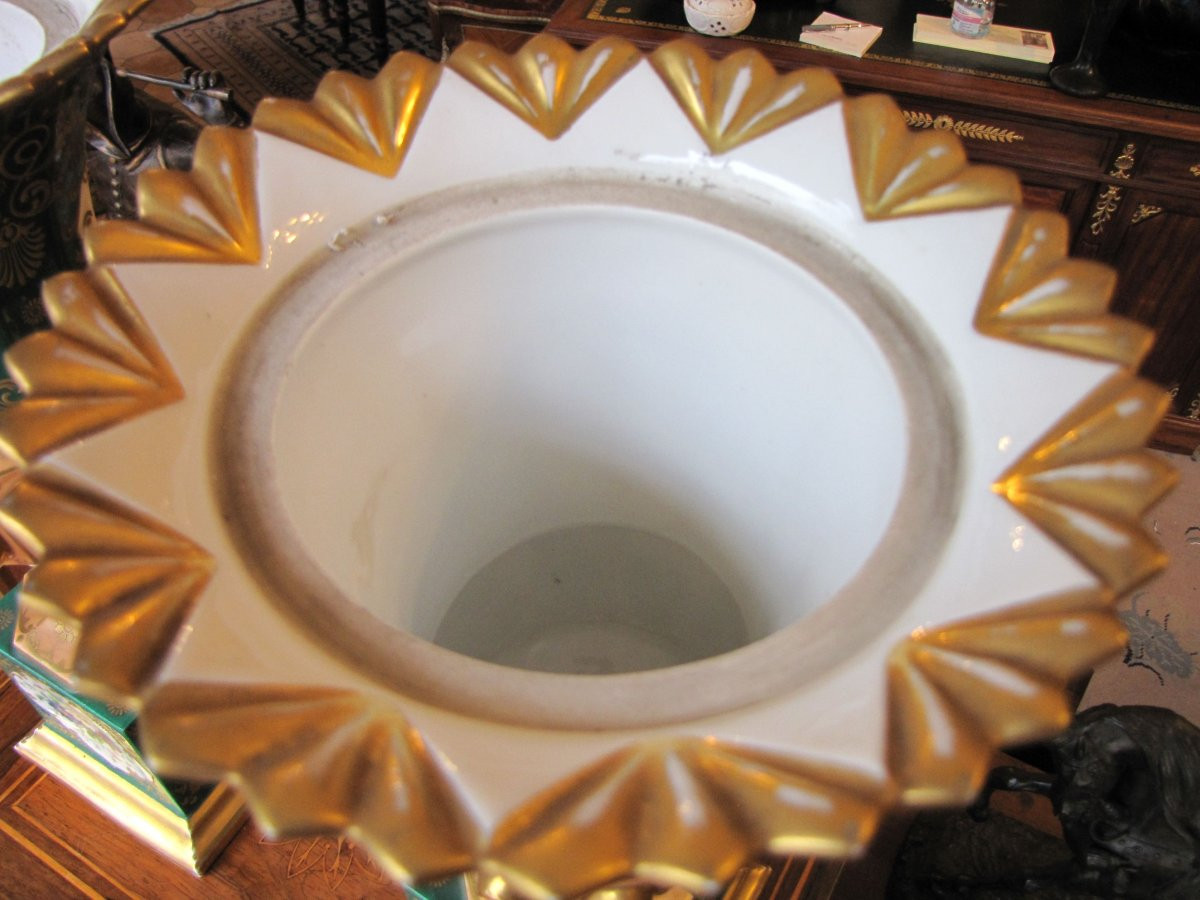 Pair Of Vases In Old Paris-photo-1