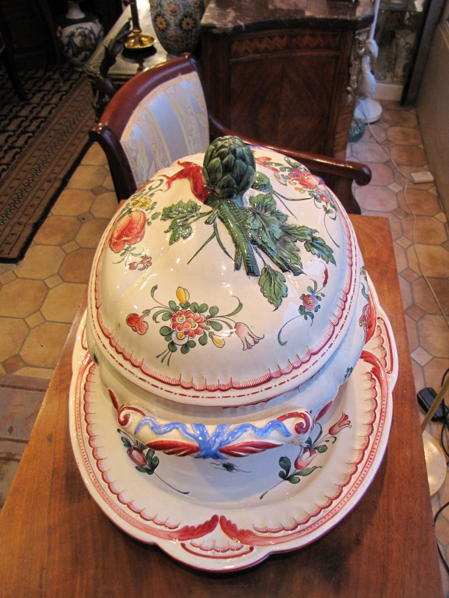 Earthenware Tureen-photo-4