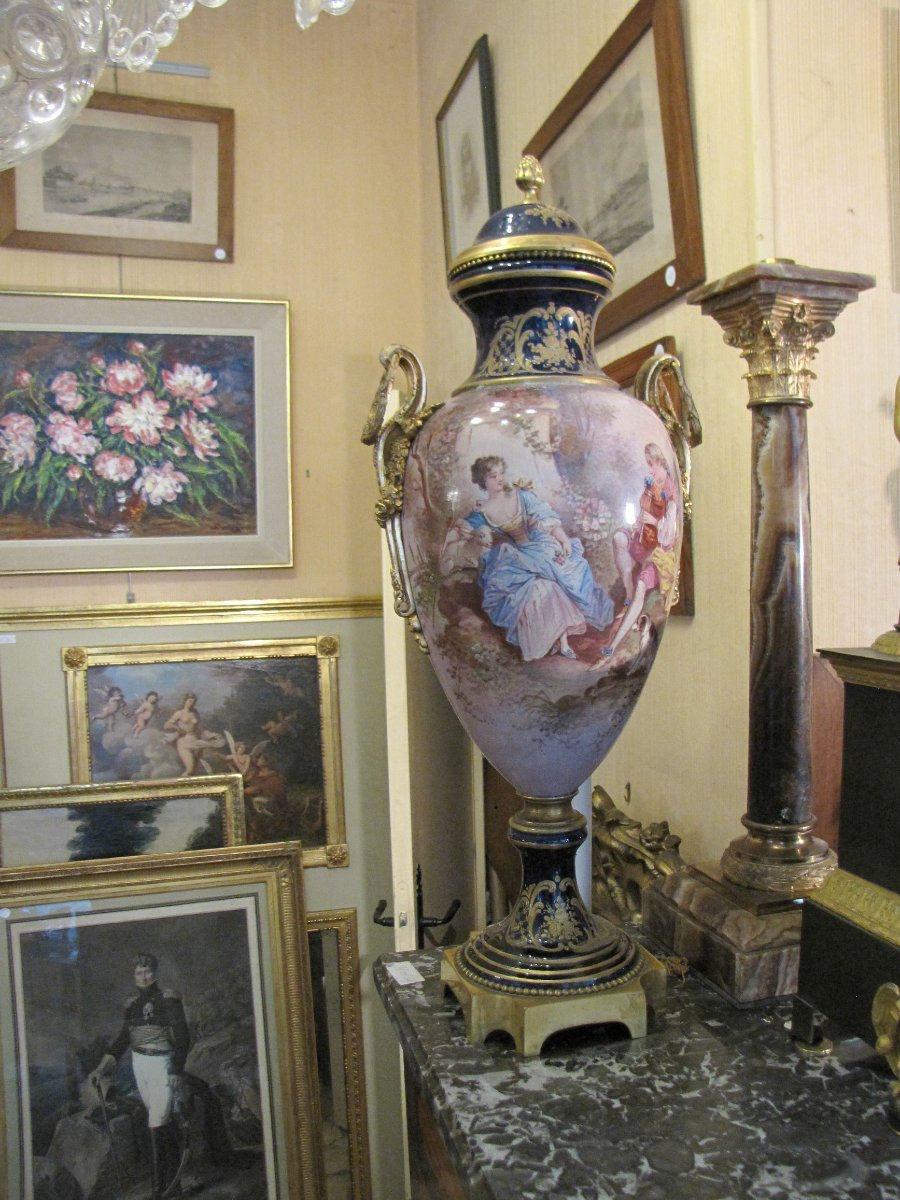 Large Earthenware Vase-photo-2