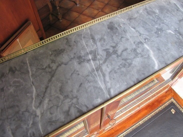Small Louis XVI Desk-photo-3