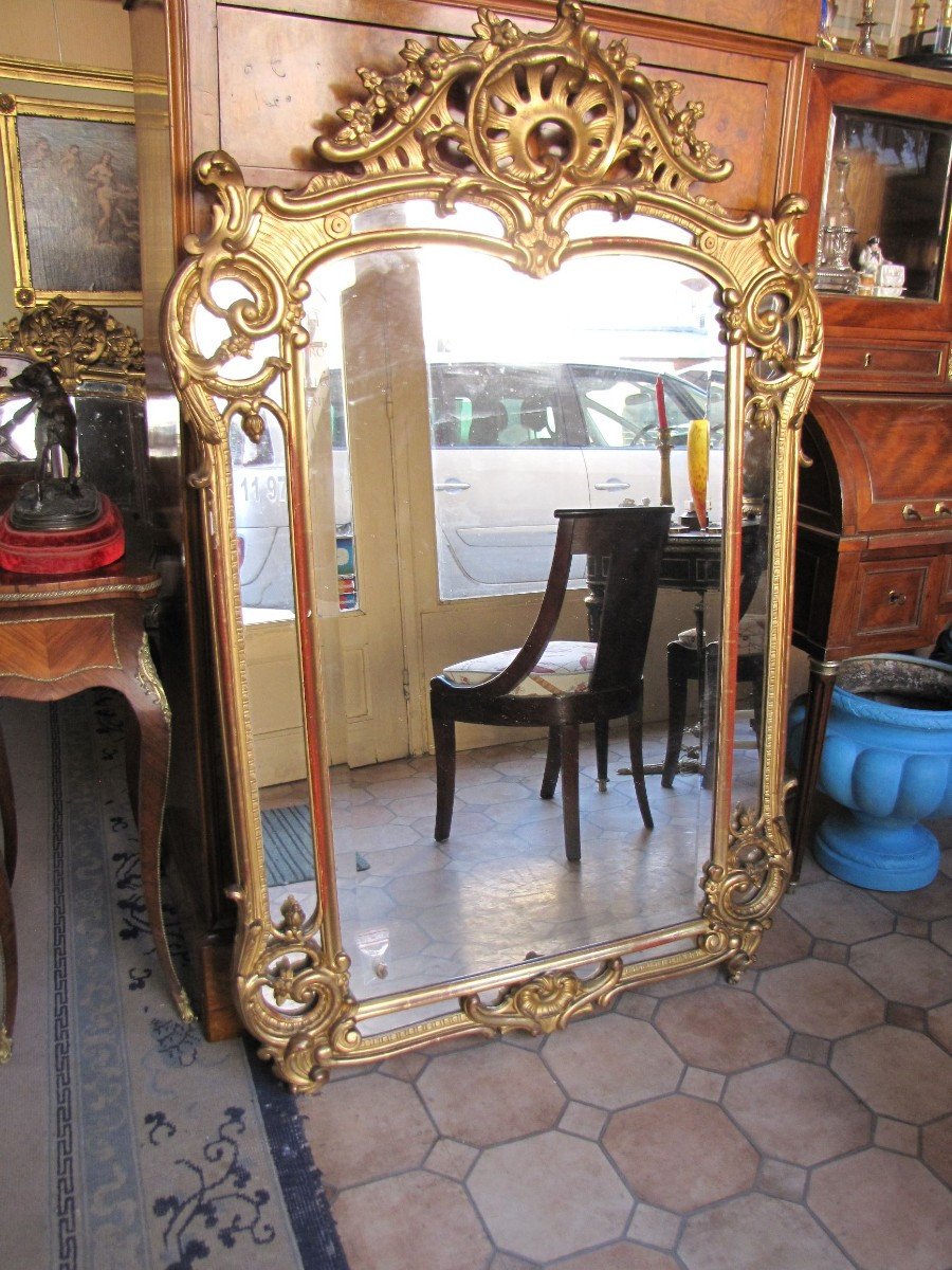 Glace de style Louis XV
